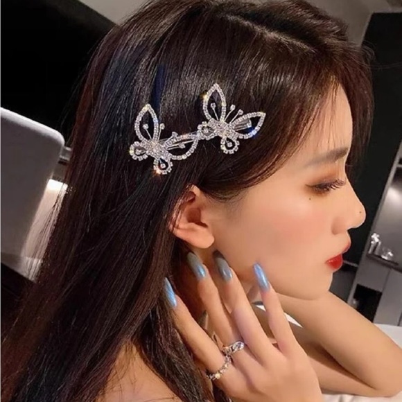 Rhinestone Butterfly Decor Hair Clip - Picture 1 of 6